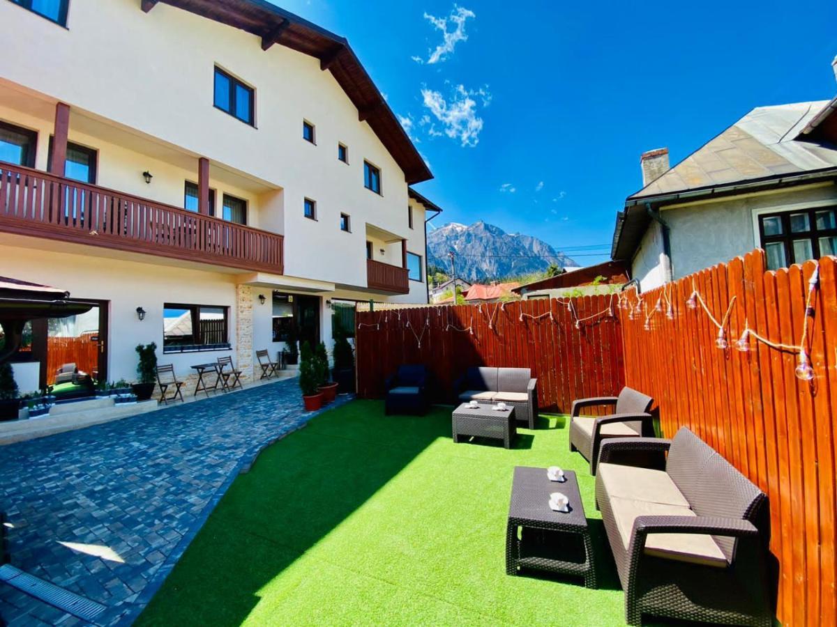 Casa Ankeli Bed & Breakfast Buşteni Eksteriør bilde