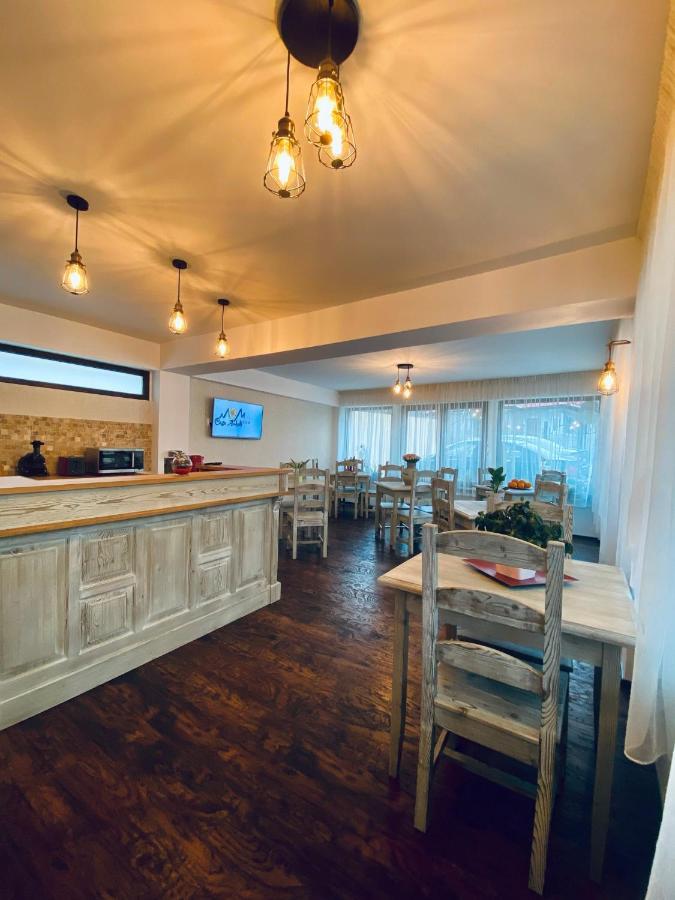 Casa Ankeli Bed & Breakfast Buşteni Eksteriør bilde