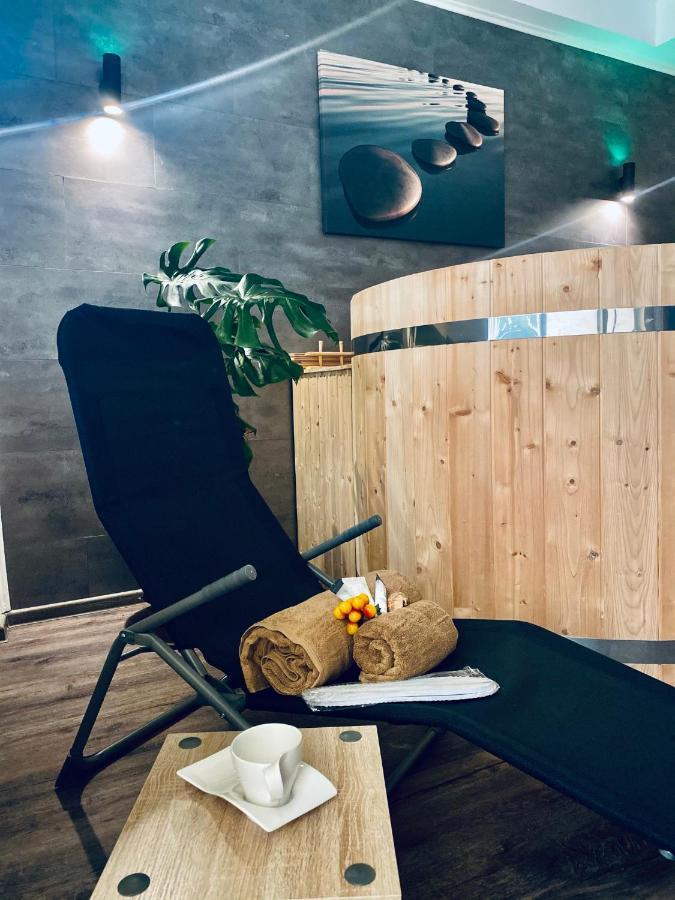 Casa Ankeli Bed & Breakfast Buşteni Eksteriør bilde